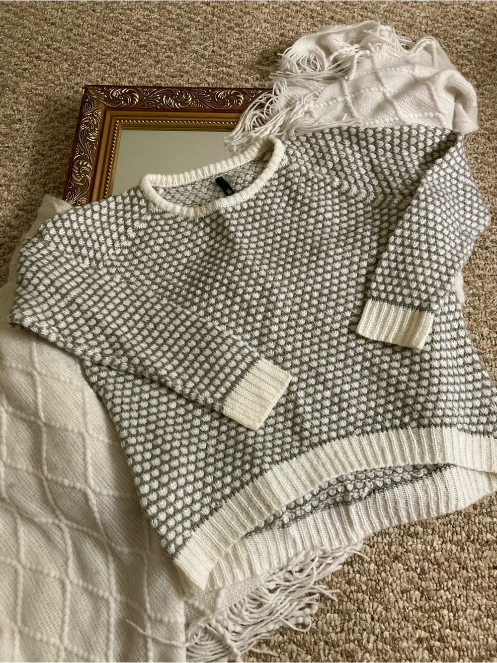 Textured Crewneck Sweater in Light Gray and Cream